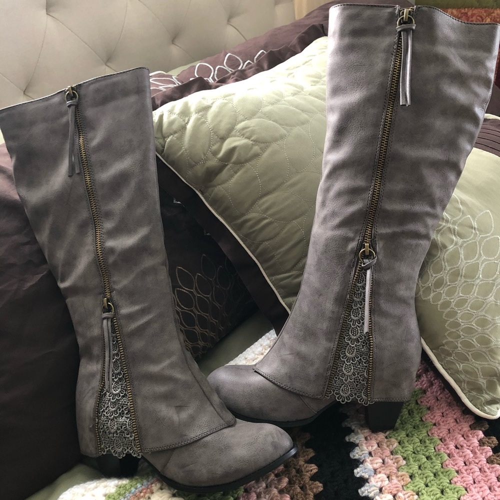 Fashionable Boots